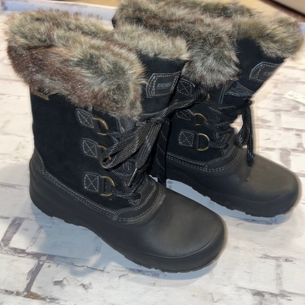 Khombu Faux Fur Slope Boot Size 9